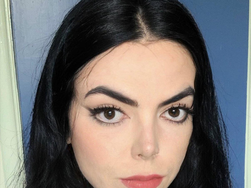 Michael-Jackson'a-benzeyen-kadın