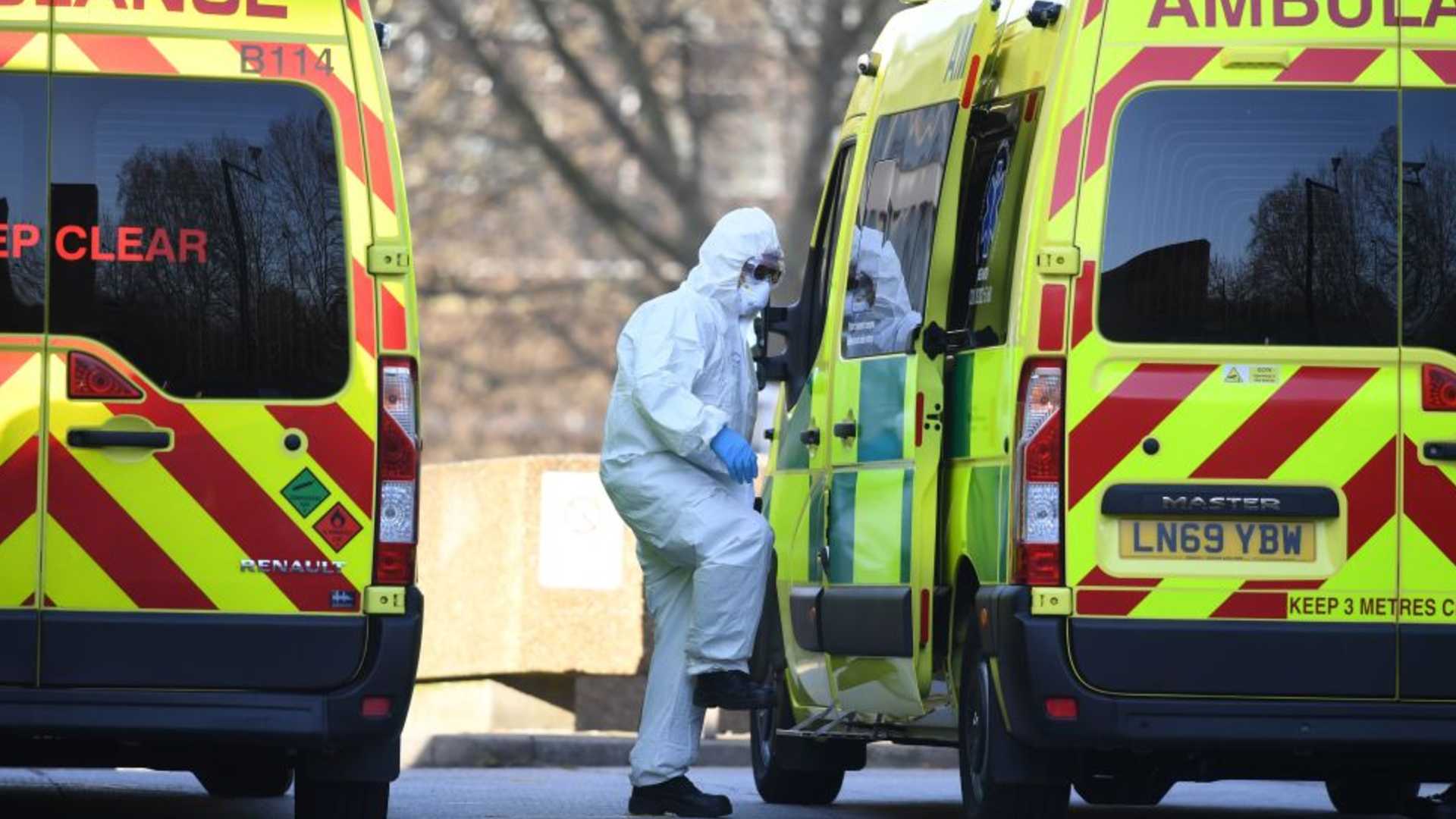 İngiltere’de son 24 saatte 4 bin 368 koronavirüs vakası tespit edildi. Alarm seviyesi 4'e çıkabilir