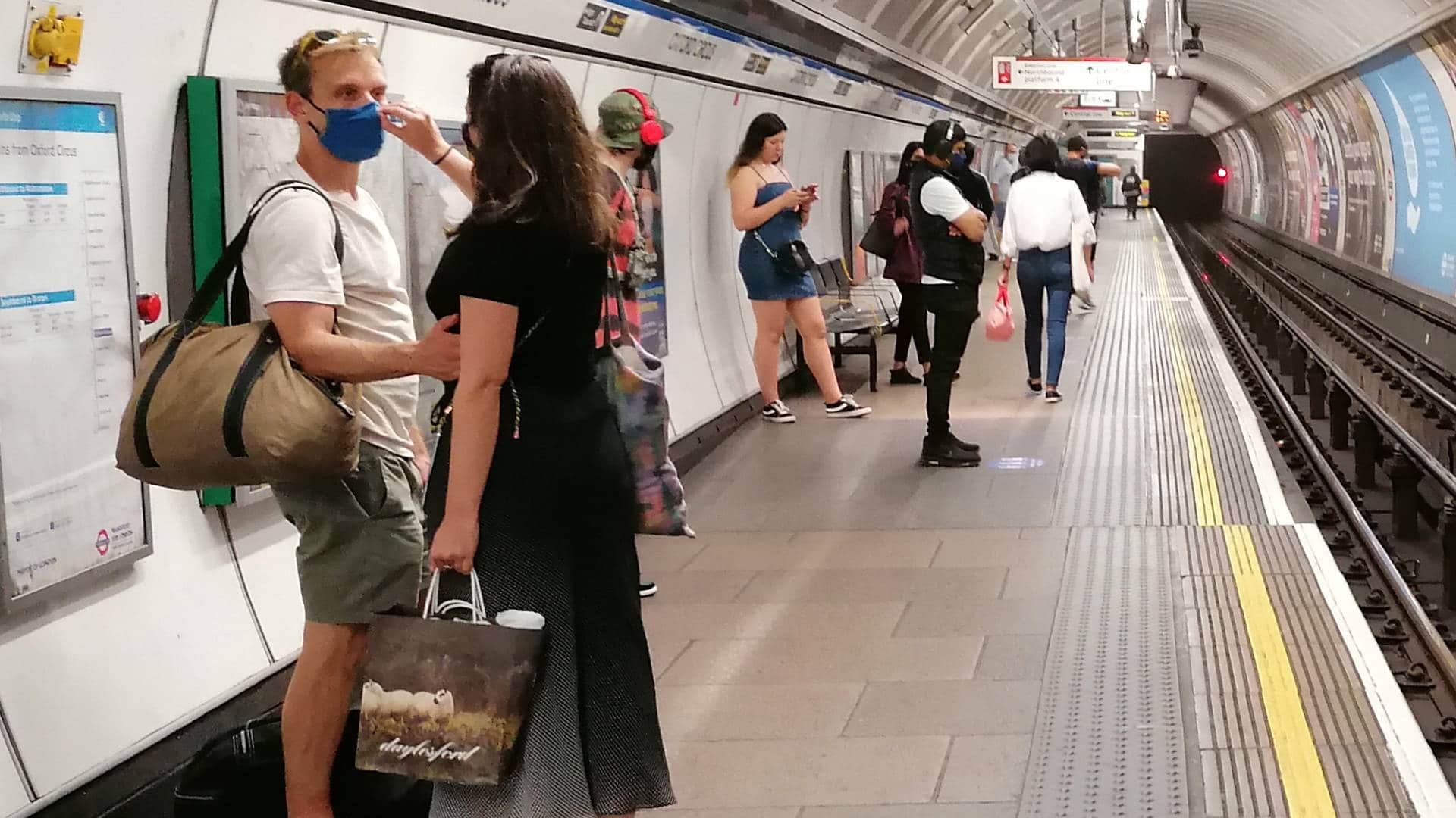 İngiltere'de vaka sayısı günde 6 bine çıkabilir