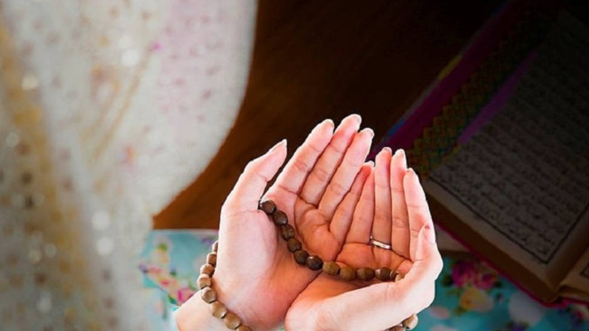 68 yaşındaki İngiliz kadın Müslüman oldu