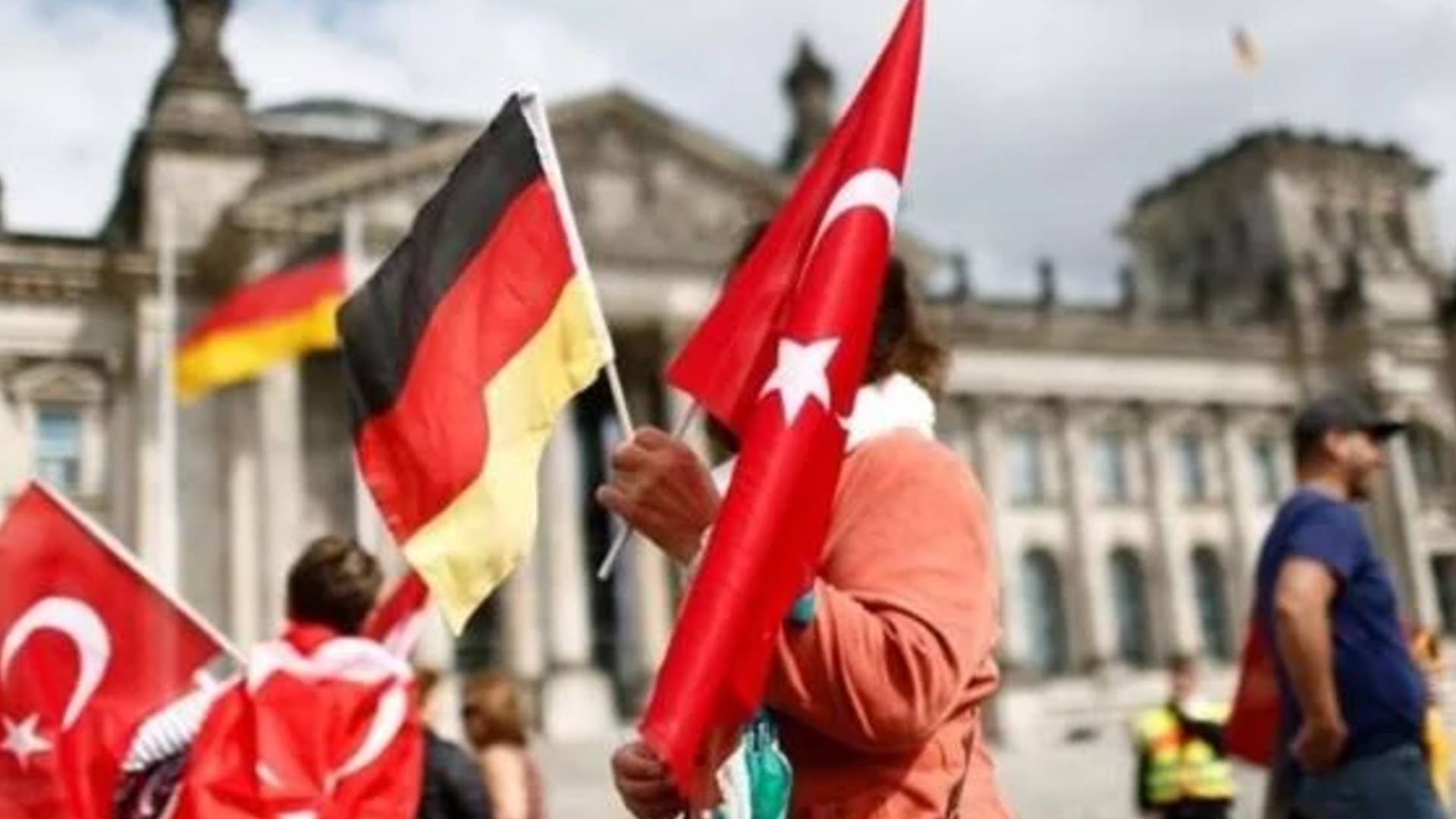 Almanya duyurdu_ Türkiye riskli ülke listesine alındı!