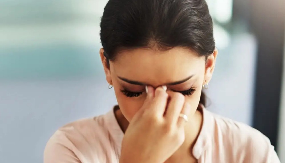 “Baş ağrıları beyin tümörünün habercisi olabilir”