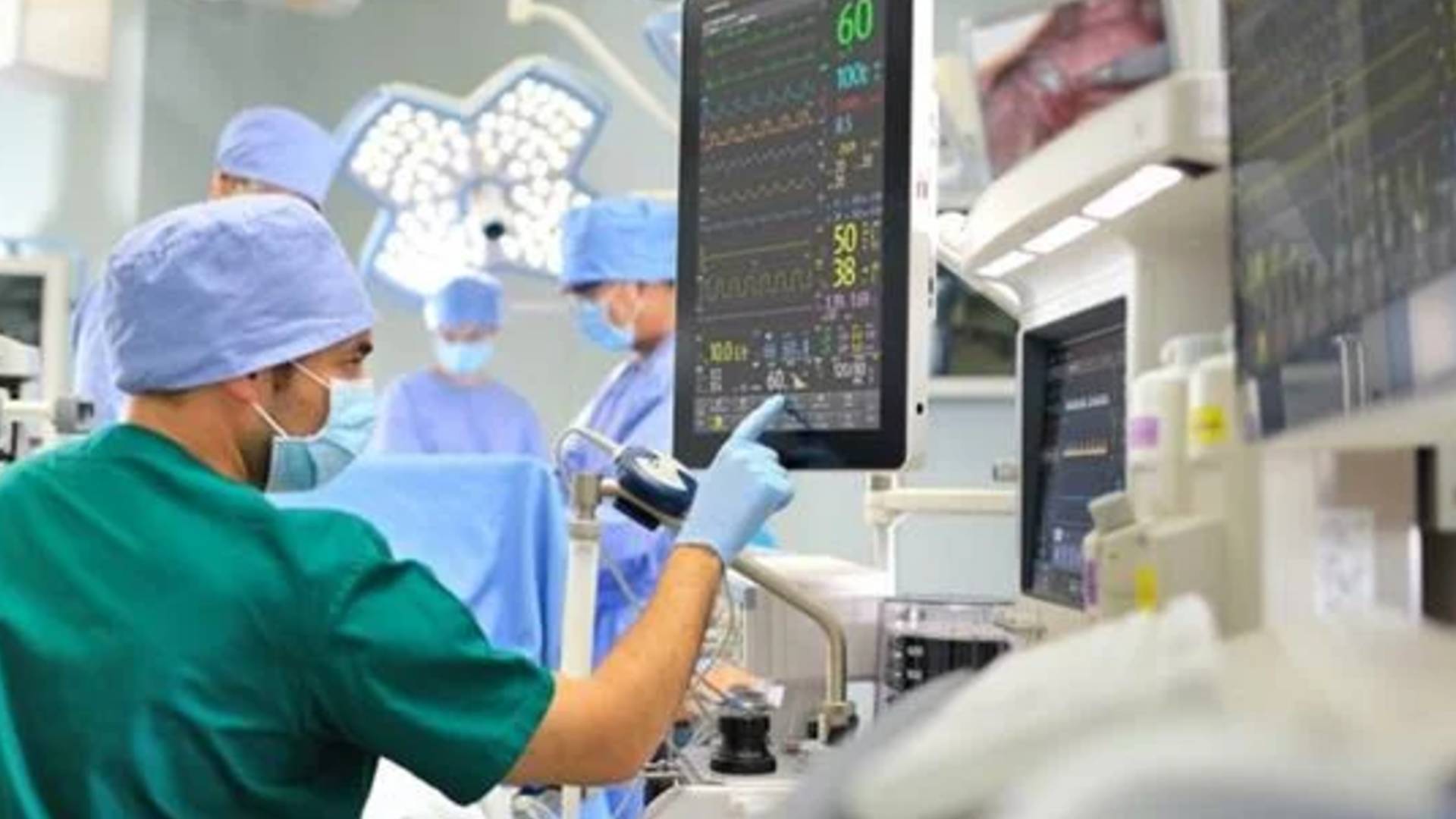 Doktorlar alarma geçti_ Kovid-19 nedeniyle dolup taşan hastanelerde tehlikeli bir mikrop daha yayılabilir