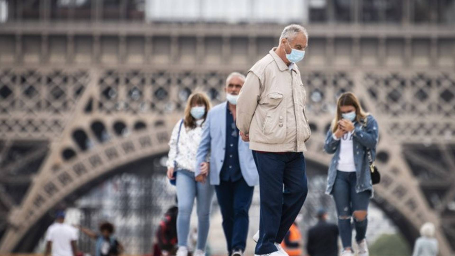 Fransa'da Paris ve birçok şehir için sokağa çıkma yasağı kararı