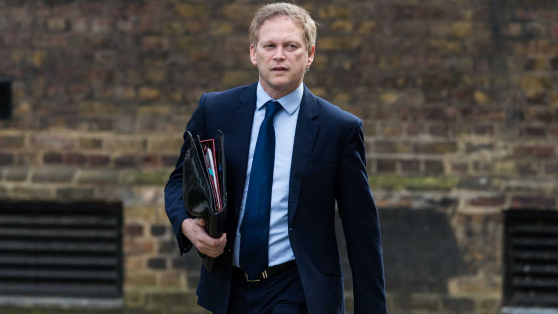 İngiltere Ulaştırma Bakanı Türkiye'nin güvenli ülkeler listesinden neden çıkarıldığını açıkladı