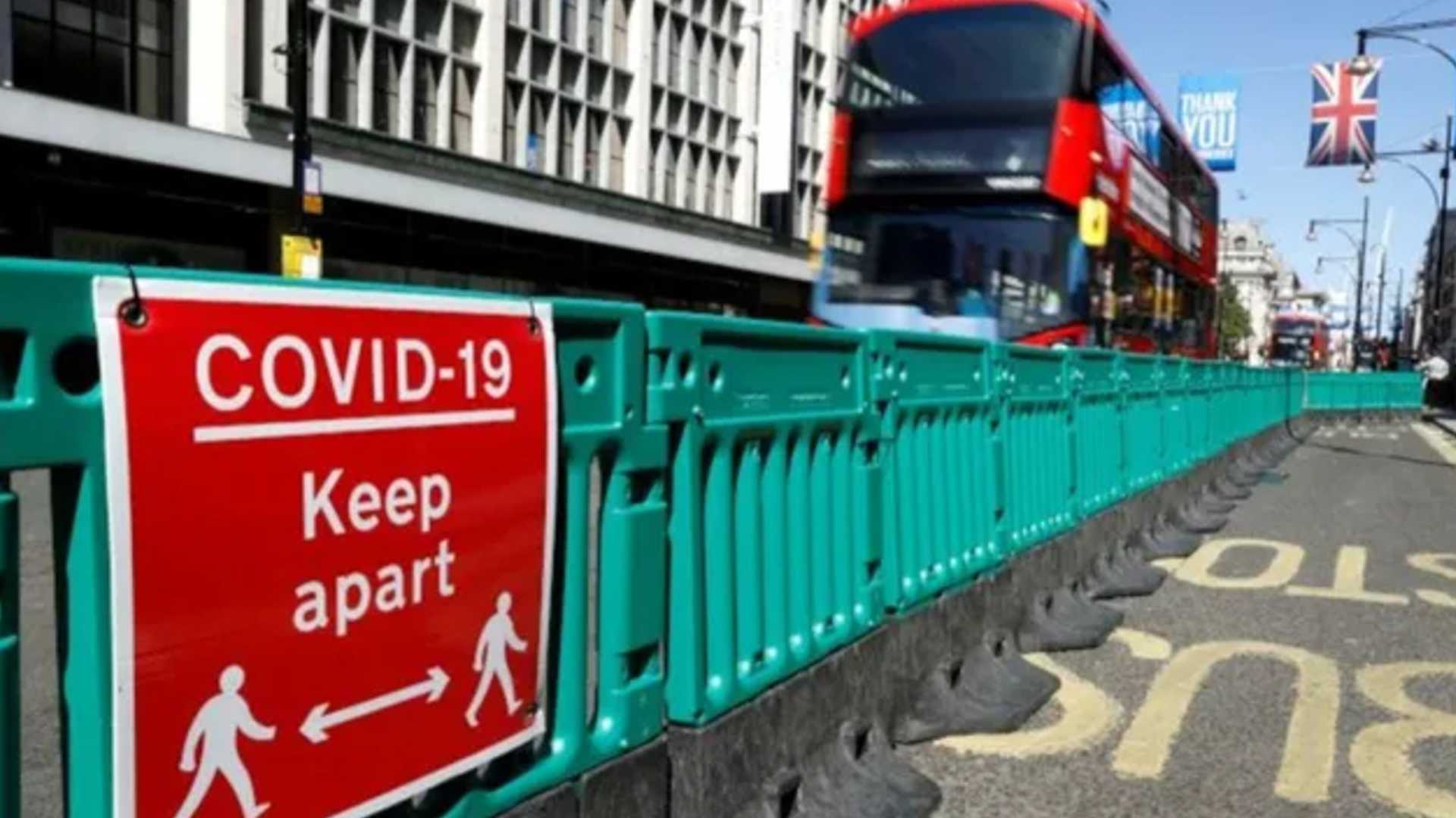 İngiltere koronavirüs vakalarında korkunç artış. Eski rekor ikiye katlandı