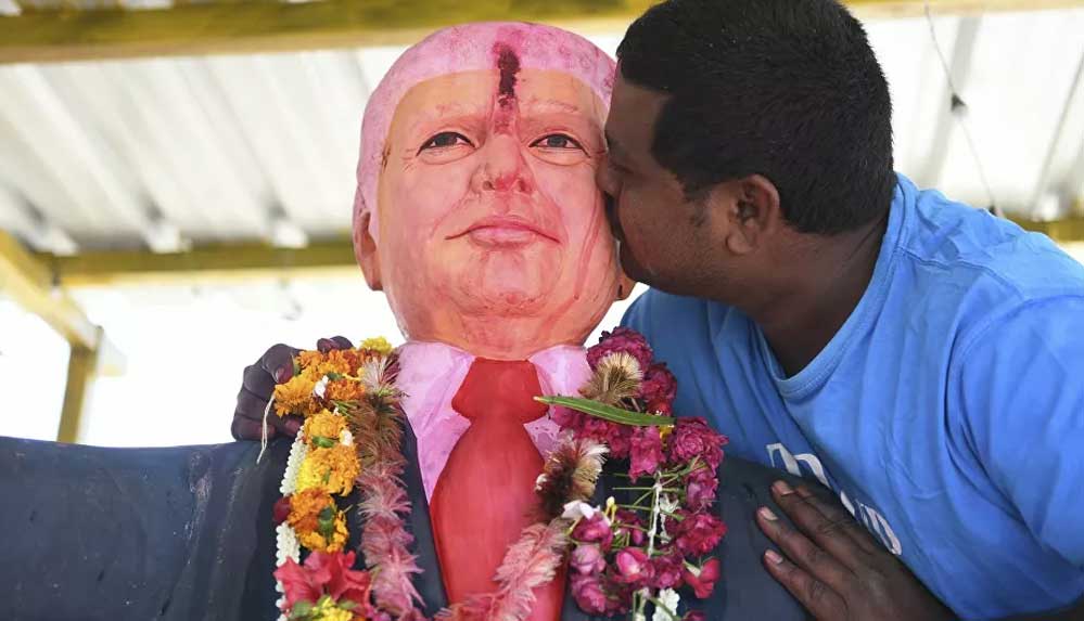 Trump’ın-‘corona’ya-yakalandığını-öğrendikten-sonra-depresyona-giren-Hintli-hayatını-kaybetti