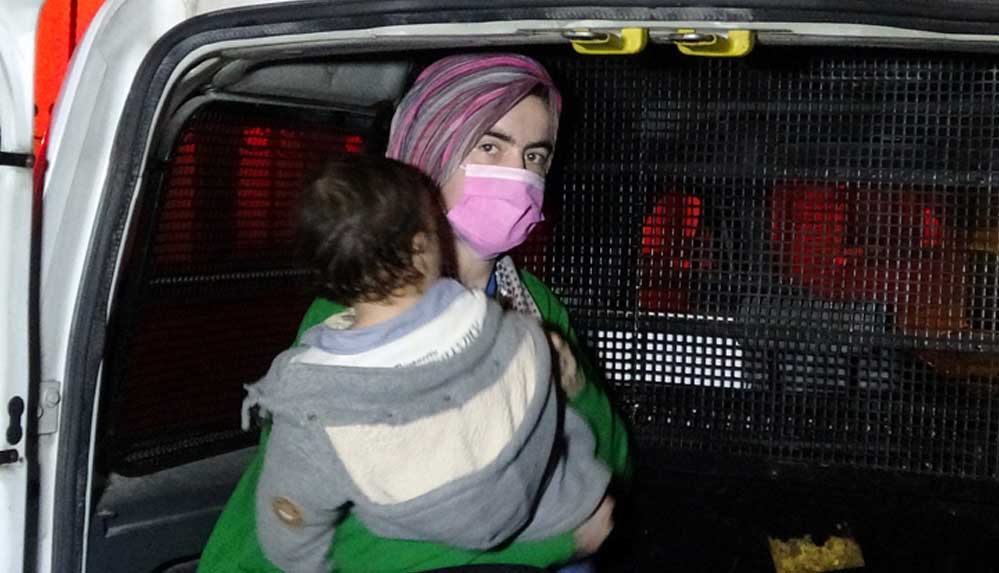 Yemeğin-tuzunu-beğenmeyen-eşini-bıçakladı!