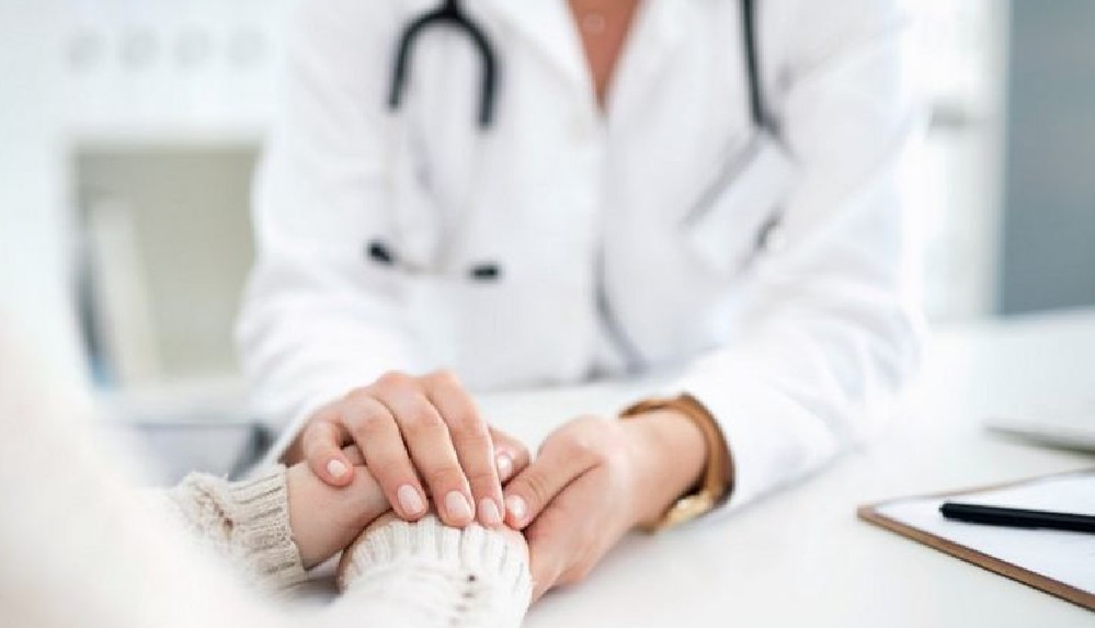 İngiltere'deki bazı kliniklerde 'kızlık zarı tamiri' ve 'bekaret testi' yapılıyor