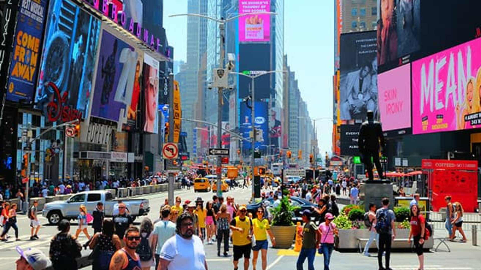 New York'ta Kovid-19 vakalarındaki artış nedeniyle yeni kısıtlama kararları alındı