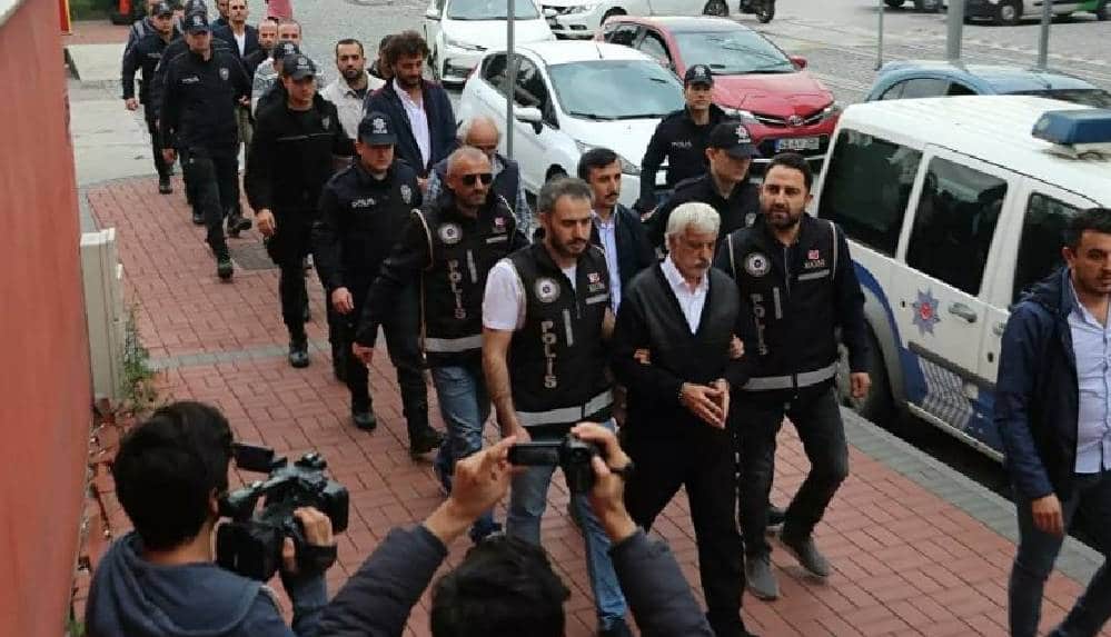 Onlarca kişiyi dolandıran 'sahte peygamber' tahliye edildi