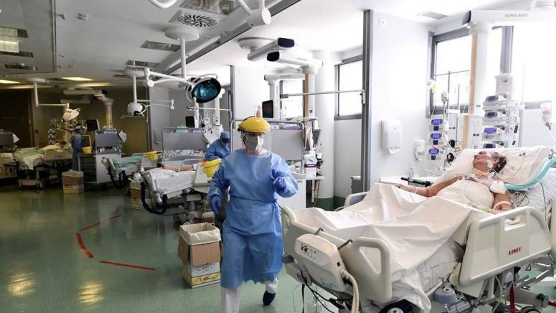 Vakaların arttığı Yunanistan’da salgına karşı yasaklar getirildi