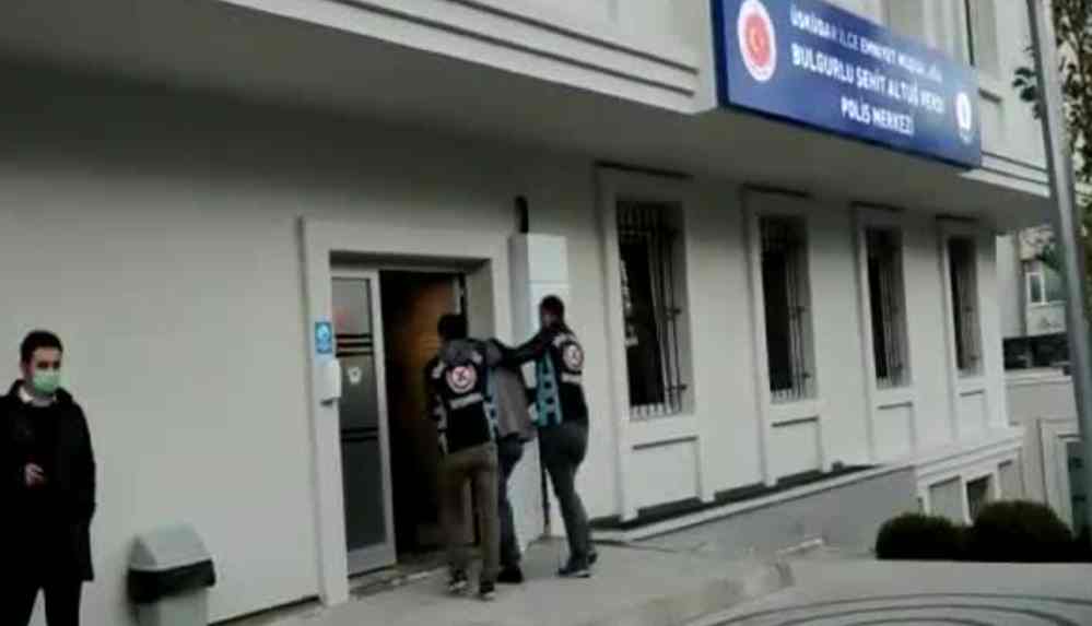 Yok artık! Motosiklet üzerinde kadınlara laf atıp mastürbasyon yaptı...