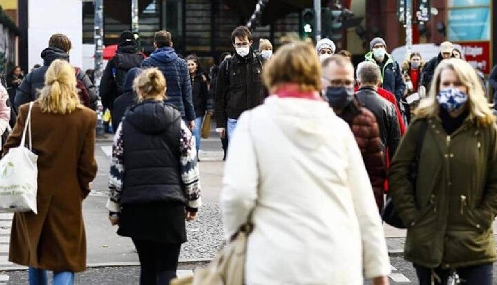 Almanya'da korkutan rekor! Bir günde en fazla Kovid-19 ölümü gerçekleşti