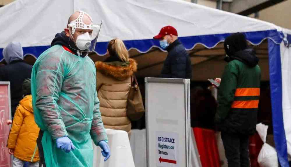 İngiltere'deki 'daha hızlı yayılan' virüs ne anlama geliyor, aşılar nasıl etkilenecek_