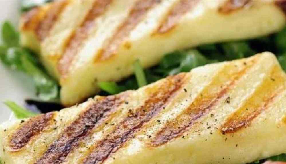 Kıbrıslı Türklerden AB'ye hellim tepkisi