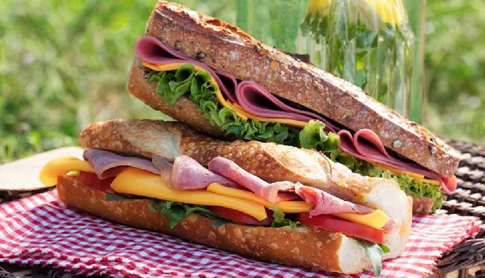 Brexit'i 'jambon ve peynirli sandviçle' ihlal eden ilk kişi oldu