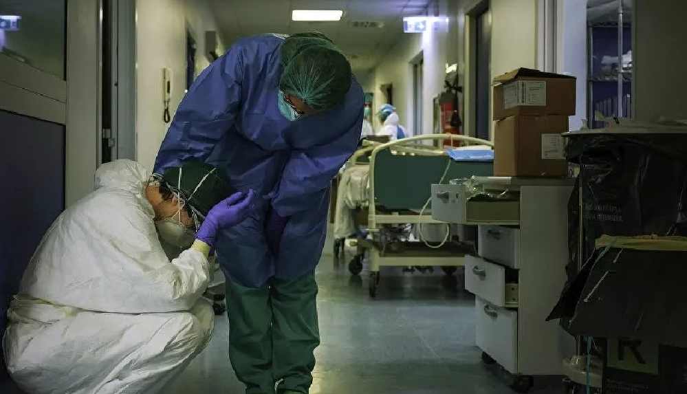 Covid-19u-atlatanlarin-ucte-biri-taburcu-edildikten-sonraki-ilk-5-ayda-tekrar-hastaneye-kaldirildi