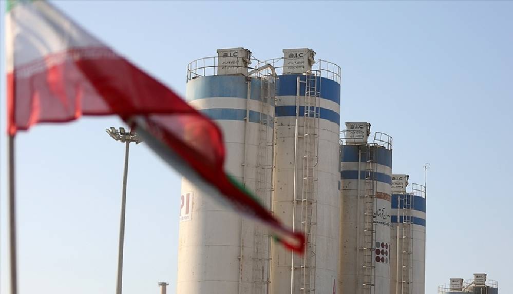 Fransa, Almanya ve İngiltere İran'ın metal uranyum üretme çalışmalarına başlamasından endişeli