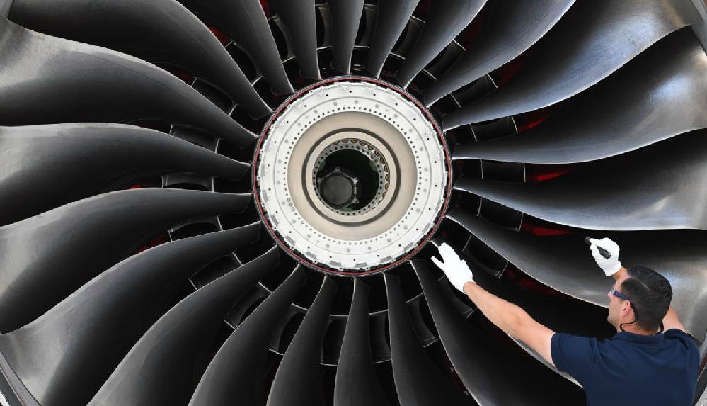 Rolls-Royce 2021 yılı faaliyetleri için 2 milyar sterlin nakit harcayacak