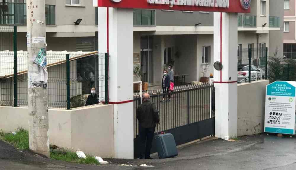 Son 10 gün içerisinde İngiltere'den Türkiye'ye giden 60 kişi yurtlarda karantinada