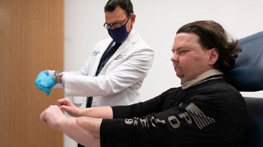 Dünyanın ilk eş zamanlı çift el ve yüz nakli_ 'Işık her zaman var, asla vazgeçmeyin'