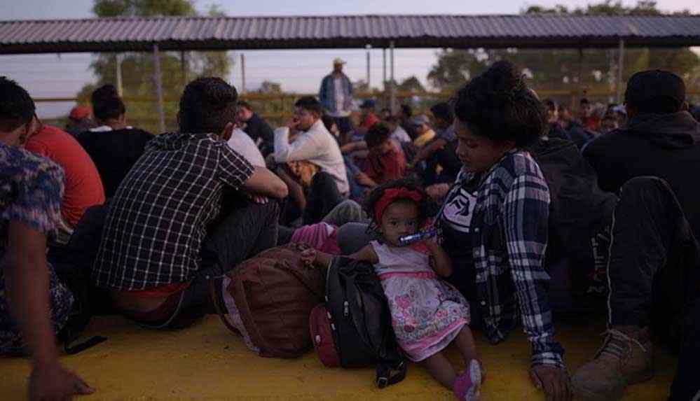 ABD’de barınaklarda tutulan yüzlerce göçmen çocuğun koronavirüs testi pozitif çıktı