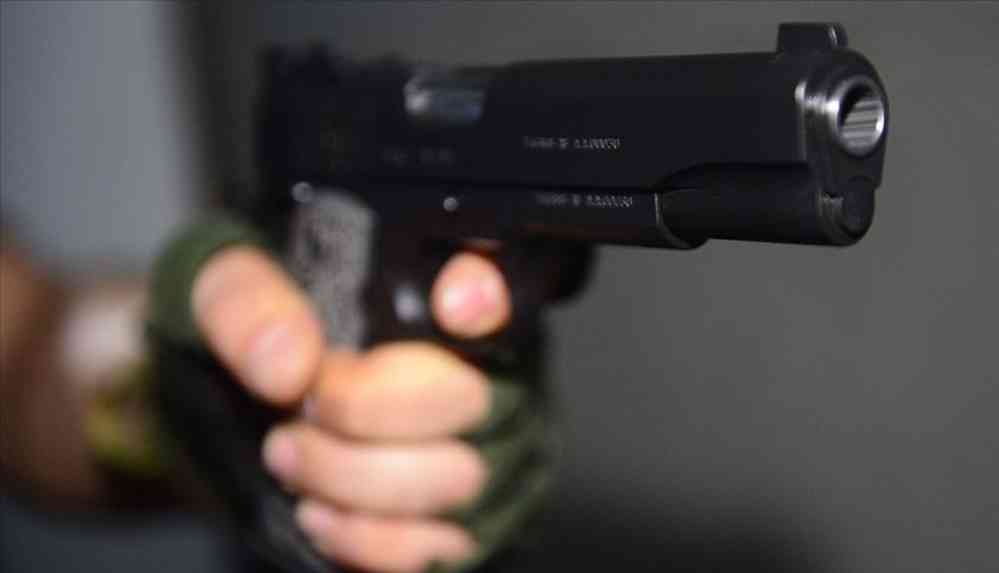 Damat sevincinden gelinin babasını vurdu