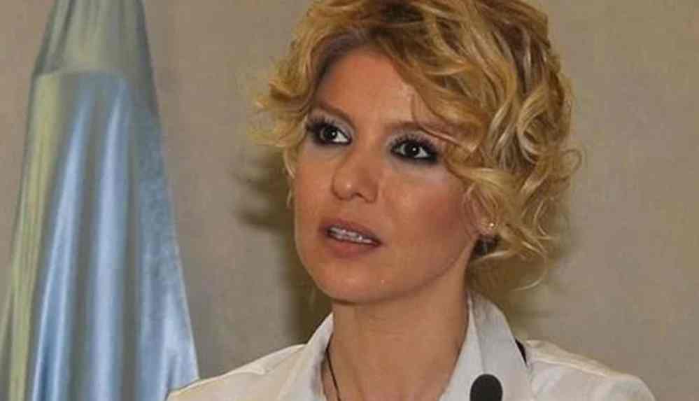 Gülben Ergen isyan etti_ Soyunuz, kökünüz kurusun hepinizin insan görünümlü şeytanlar