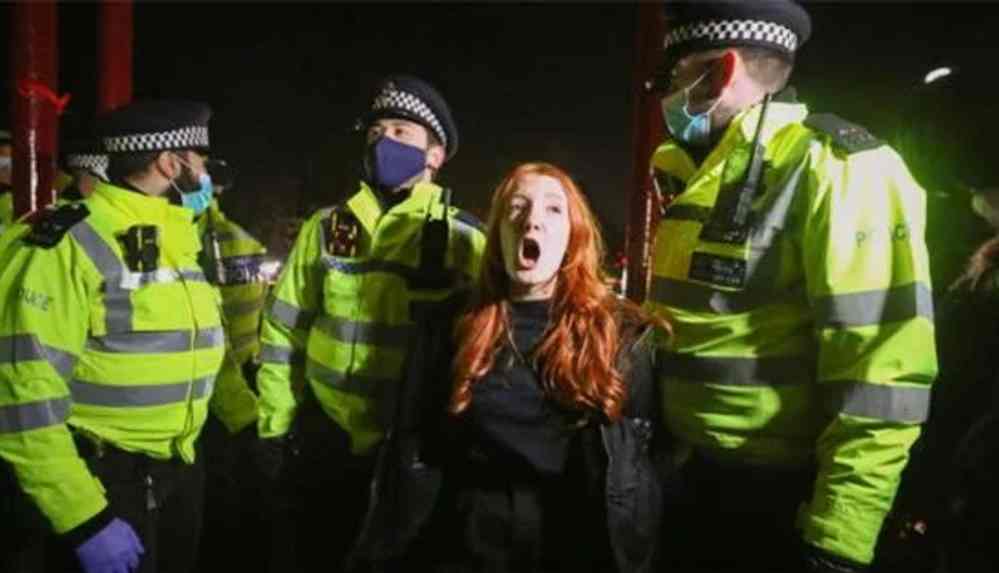 İngiliz polisinden itiraf_ Kızım saldırıya uğrasa polise gitme derim