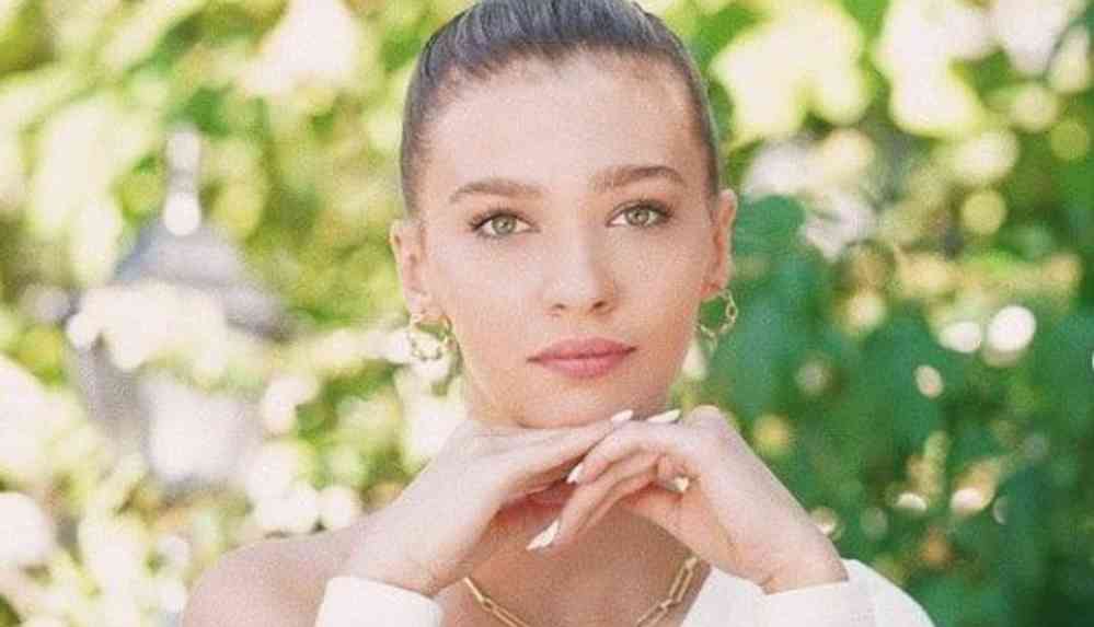 Melisa Döngel dehşeti yaşadı! Ünlü oyuncuya bıçaklı saldırı