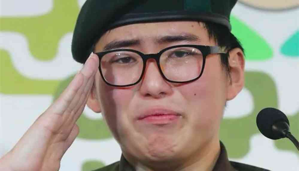 Ordudan atılmıştı_ Güney Kore'nin ilk transseksüel askeri ölü bulundu