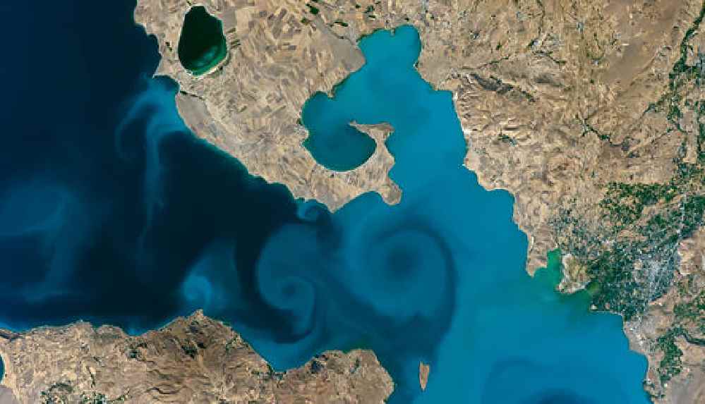 Astronotların uzaydan çektiği Van Gölü fotoğrafı finalde