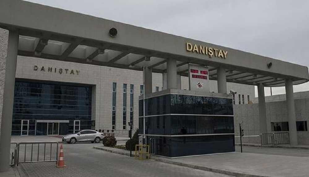 Danıştay, TSK personeline başörtüsü serbestisi getiren düzenlemenin iptal istemini reddetti