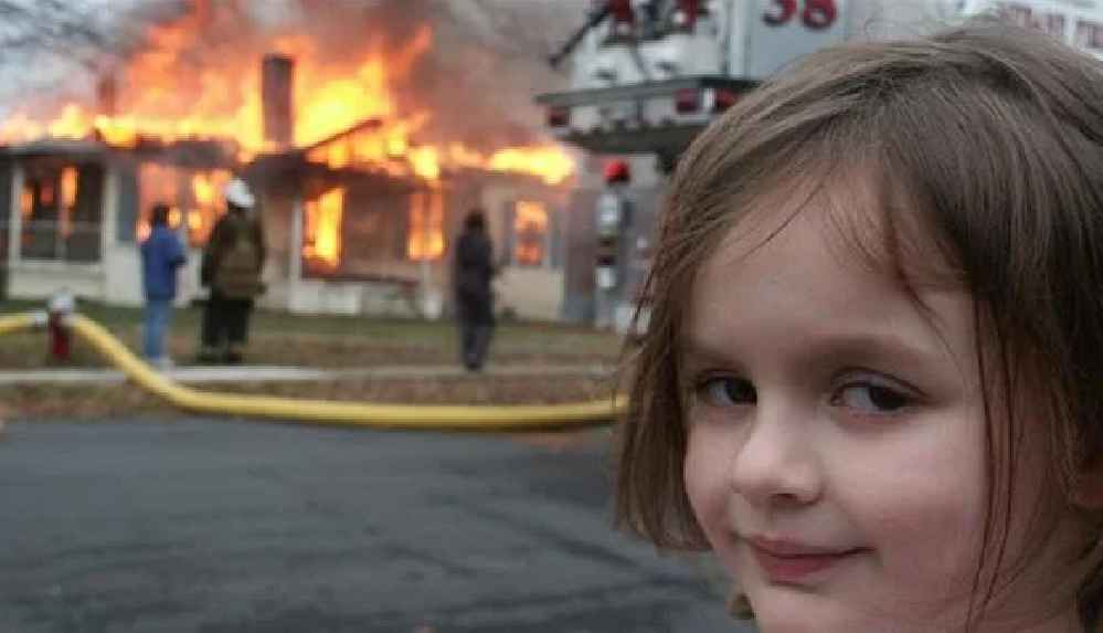 'Felaket kızı' fotoğrafı NFT olarak 500 bin dolara satıldı