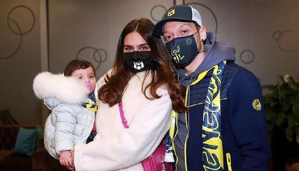 Fenerbahçe'nin yıldızı Mesut Özil takım sahibi oluyor! Kate Upton ile Eva Longoria da ortak
