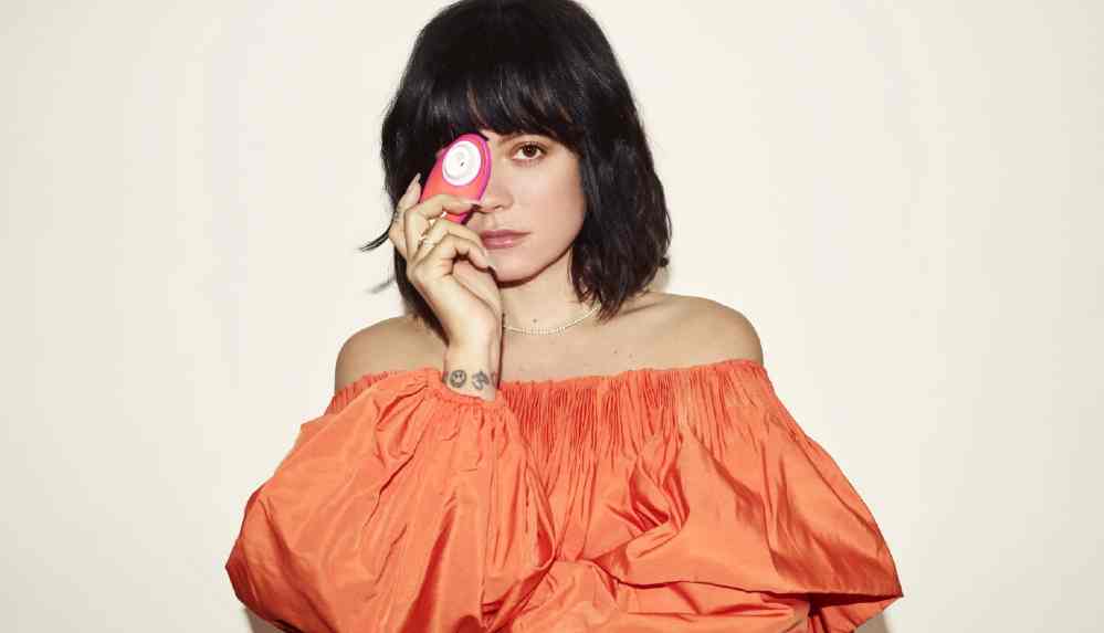 Gwyneth Paltrow, Dakota Johnson, Cara Delevingne gibi ünlüler seks oyuncaklarına talebi arttırdı