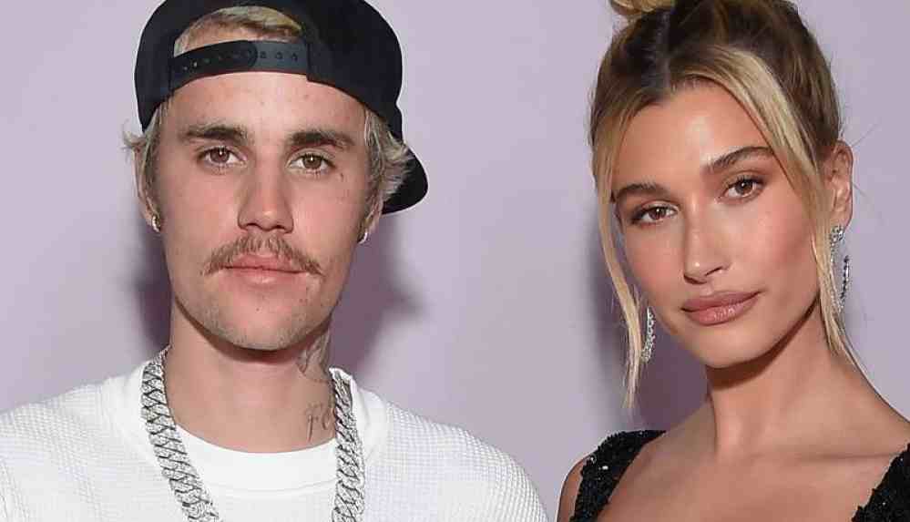 Justin Bieber, Hailey'le evliliğinin ilk yılının _gerçekten zor_ geçtiğini söyledi