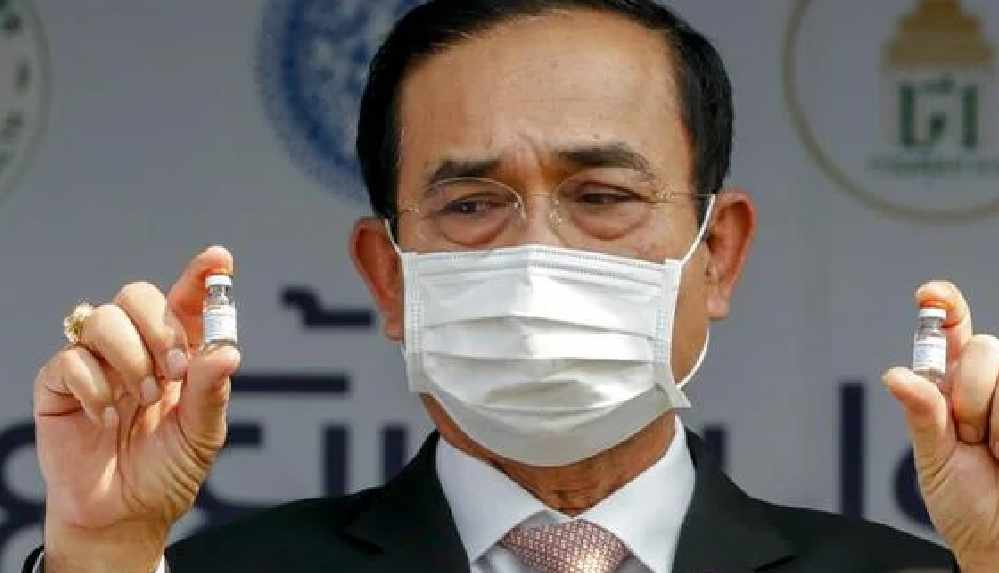 Tayland Başbakanı maske takmadığı için 190 dolar para cezasına çarptırıldı