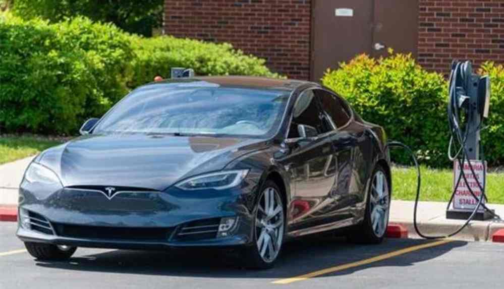 Tesla Motor, Bitcoin'den 1 milyar dolar kazandı