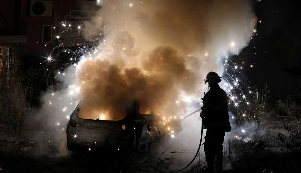 İsrail-polisinin-Mescid-i-Aksada-namaz-kilan-cemaate-saldirisinda-53-Filistinli-yaralandi-1