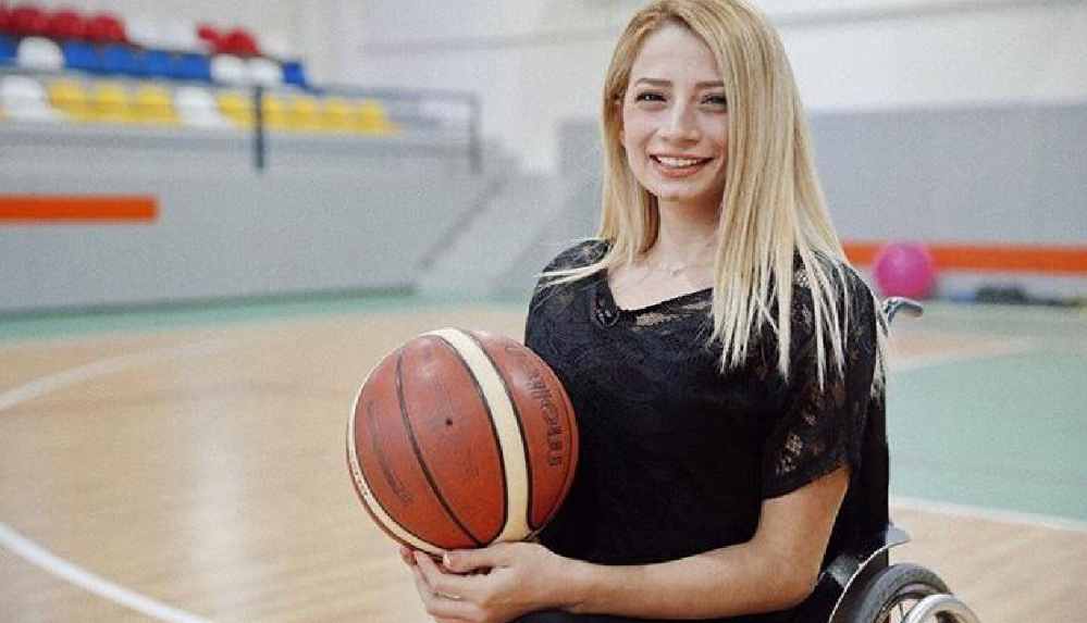 Yurtdışına transfer olan ilk engelli basketbolcu_ Latife Selin Şahin