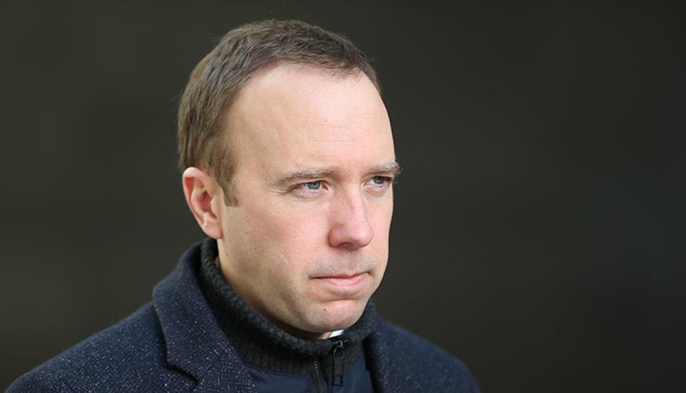 ingiltere-saglik-bakani-hindistan-varyanti-asilanmis-yaslilari-etkilemiyor