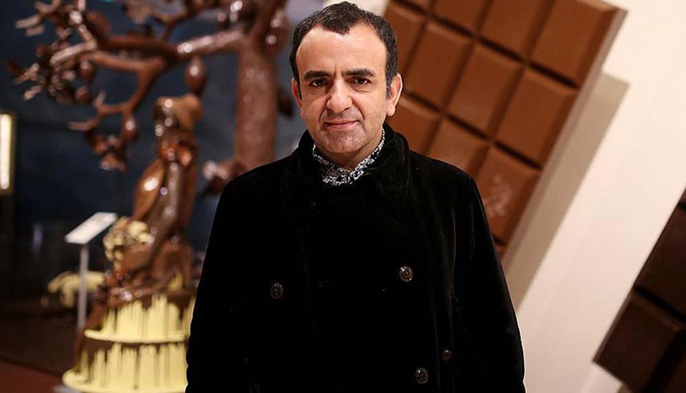 ressam-ismail-acarin-fransada-aldigi-sato-soyuldu-400-bin-euro-degerinde-12-tablo-calindi