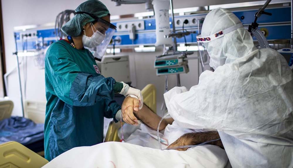 sigara-kullanimi-covid-19-hastalarinda-yogun-bakim-riskini-artiriyor