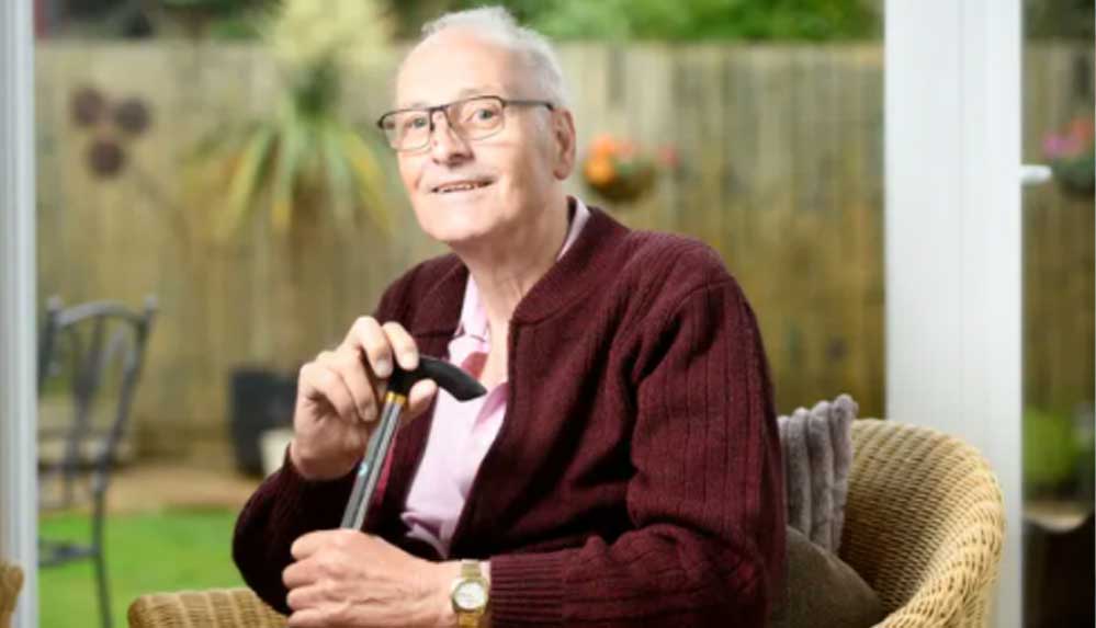 72-yaşındaki-Dave-Smith,-10-ay-boyunca-koronavirüsle-enfekte-kaldı