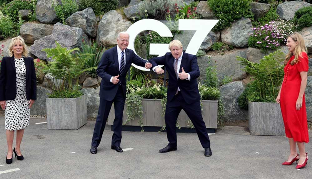 ABD-Başkanı-Biden,-İngiltere-Başbakanı-Johnson'la-Kuzey-İrlanda'yı-görüştü