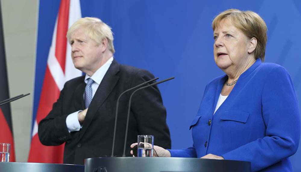 Merkel-ve-Johnson,-seyahat-kısıtlamaları-için-görüştü