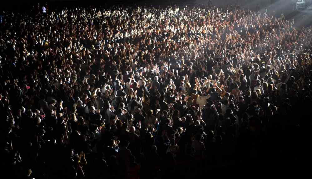 5-bin-kisilik-Covid-19-konser-deneyi-sonuclandi