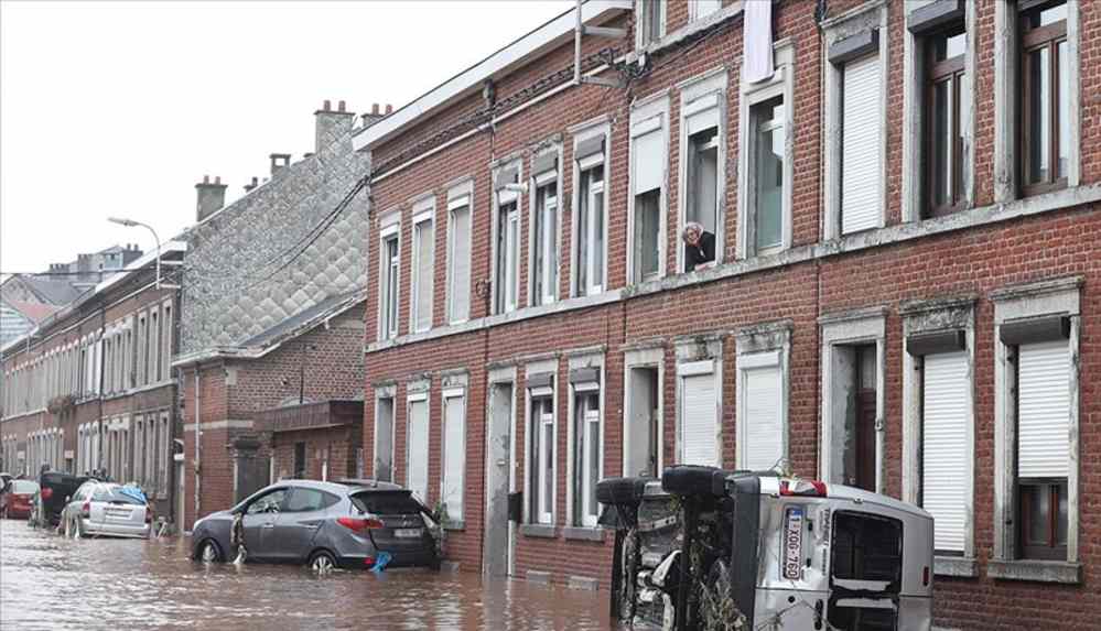 _Belçika'daki sellerde hayatını kaybedenlerin sayısı 12'ye yükseldi